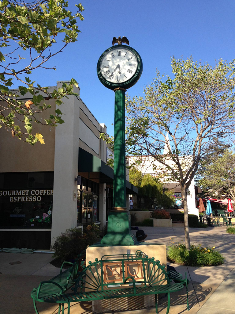 Strteet clock Arroyo Grande